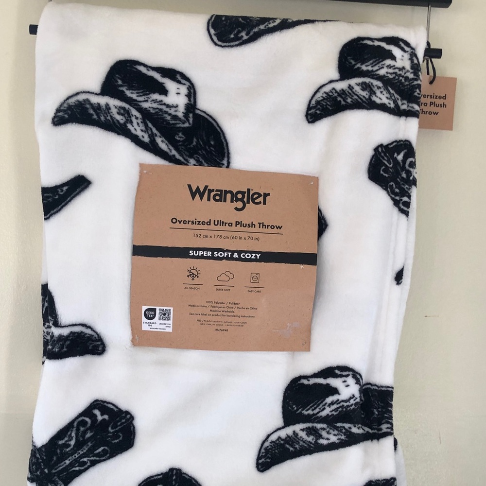 NWT Wrangler Oversized Plush Thtow